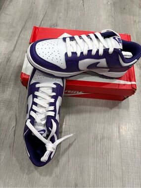 Nike Men’s Dunk Low — White & Purple BNWOT Size 8 AT-4/80